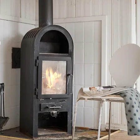 In With House Sea View Дом отдыха *