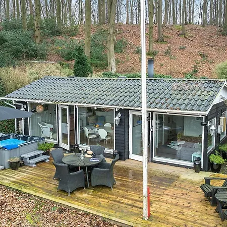 Дом отдыха In With House Sea View *